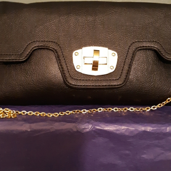 Urban Expressions ..(Purse - Picture 2 of 6